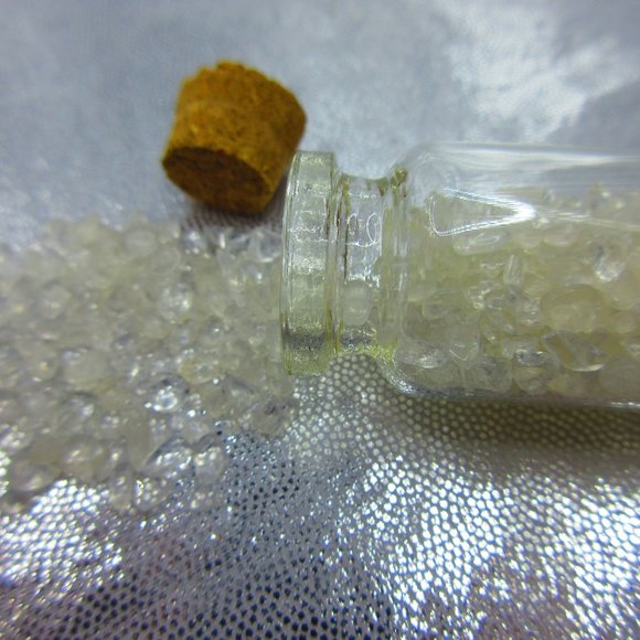 Quartz Gemstone Chips In A Bottle Embellishments Natural Semi Precious - Picture 2 of 3